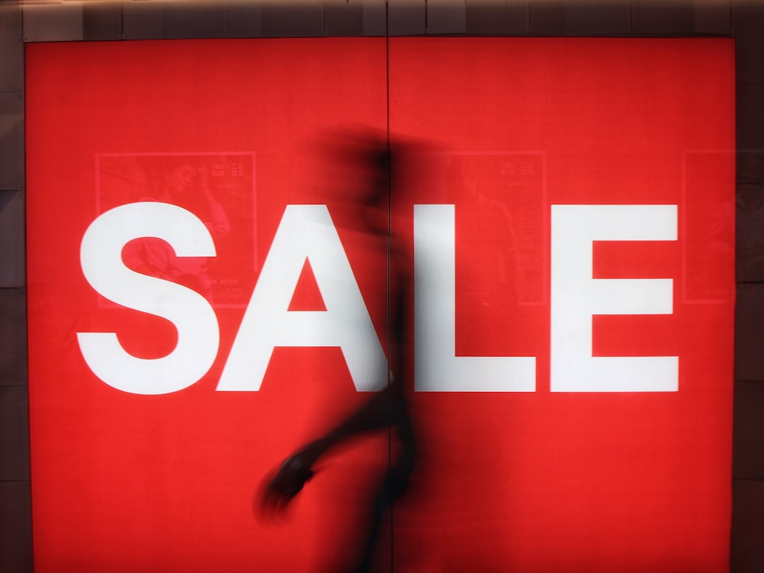 Photo buy now, pay later: pros and cons