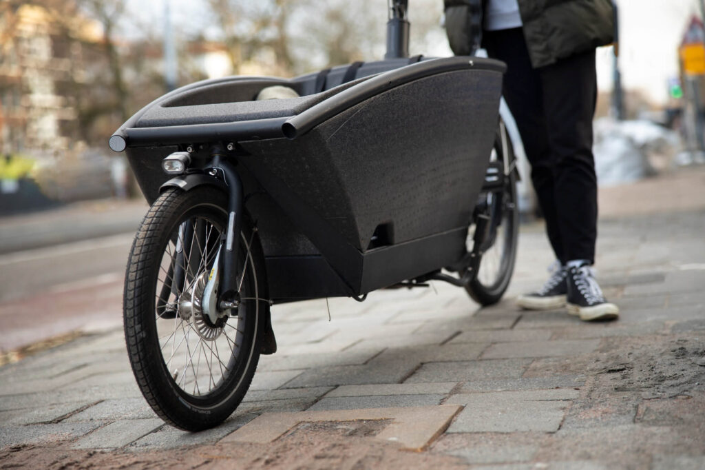 el-ladcykel ladcykel med el cykler cykel stående